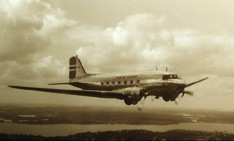 Courtesy of and thanks to Roland Zuiderveld, www.airliners.net.